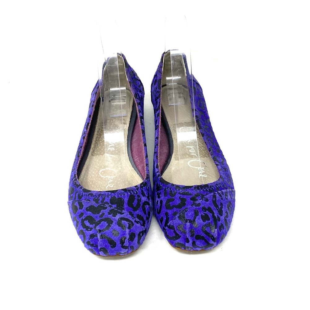 Toms - Picture 2 of 7